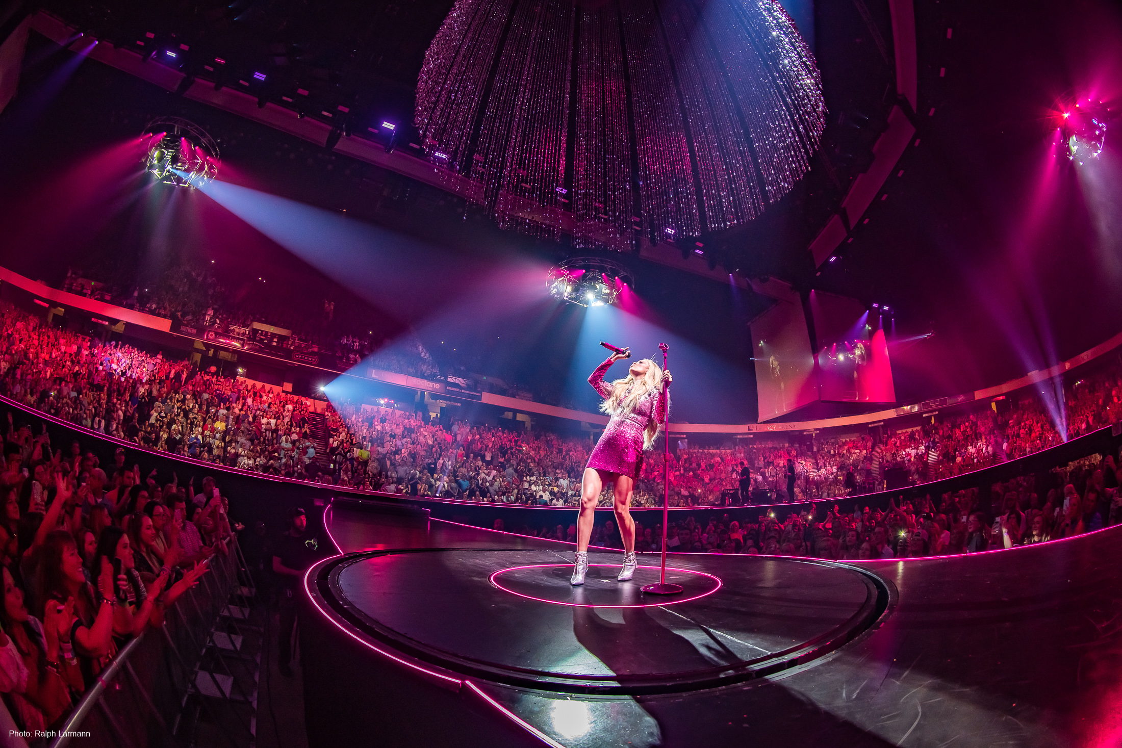 Carrie Underwood, Cry Pretty 360 Tour